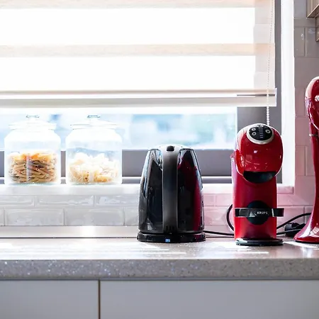 Olive Haven-3br-private Parking-balcony