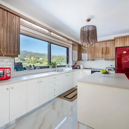 Apartmán Olive Haven-3br-private Parking-balcony