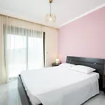 Apartment Olive Haven-3br-private Parking-balcony