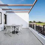 Olive Haven-3br-private Parking-balcony Appartement *