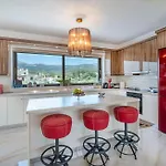 Apartment Olive Haven-3br-private Parking-balcony *