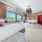 Appartement Olive Haven-3br-private Parking-balcony