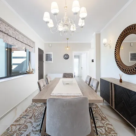Daire Olive Haven-3br-private Parking-balcony İstanköy
