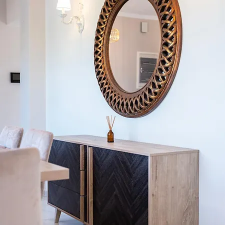 Apartman Olive Haven-3br-private Parking-balcony *