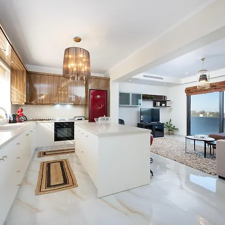 Daire Olive Haven-3br-private Parking-balcony İstanköy