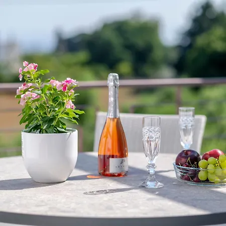 Olive Haven-3br-private Parking-balcony * İstanköy