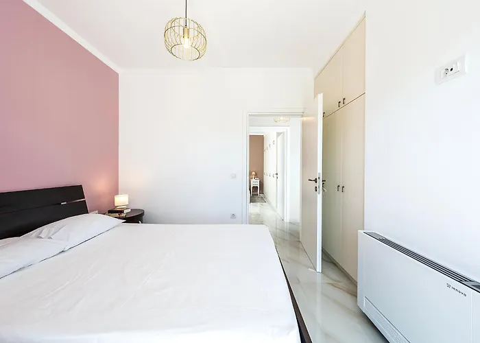 Olive Haven-3br-private Parking-balcony