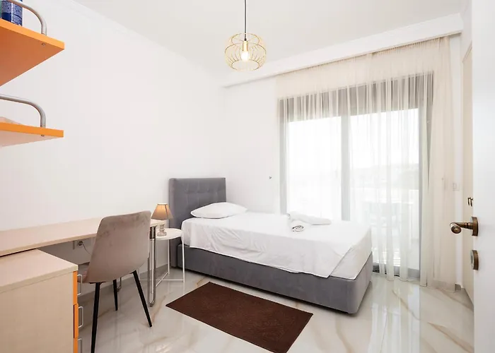 Olive Haven-3br-private Parking-balcony Apartment *