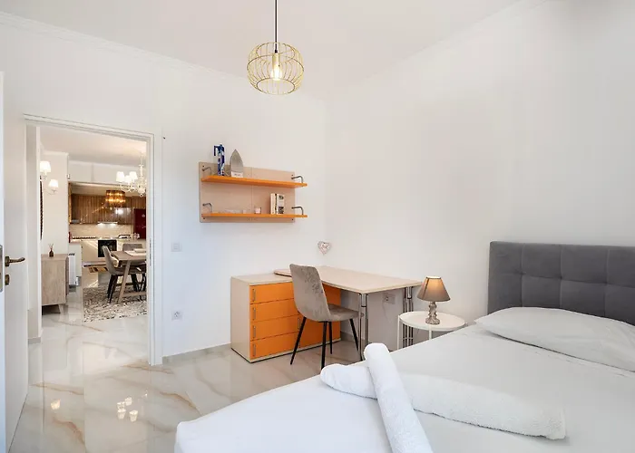 Olive Haven-3br-private Parking-balcony Apartmán Kos