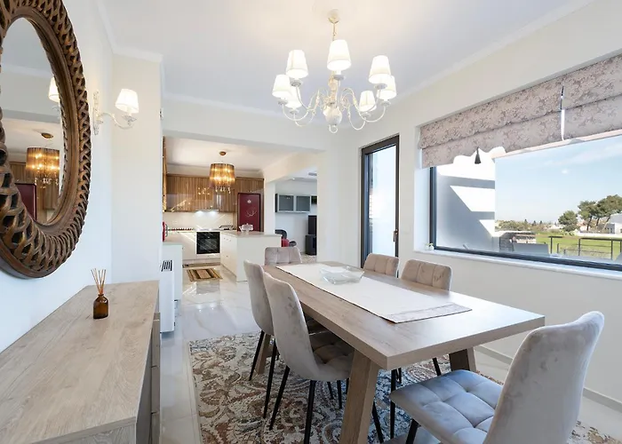 Olive Haven-3br-private Parking-balcony * Kos Town