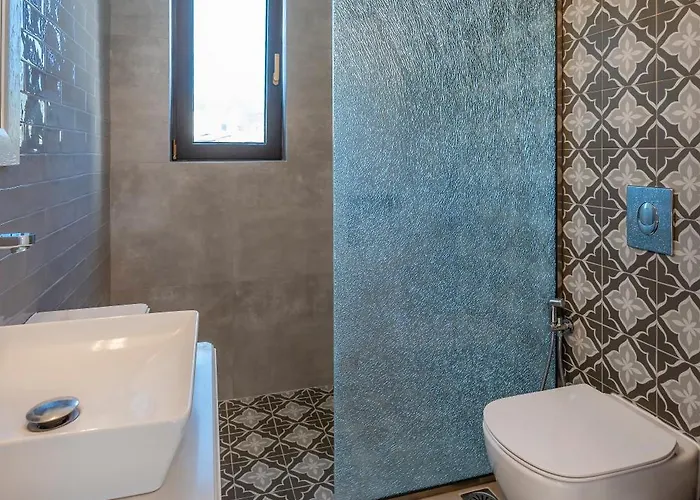 Olive Haven-3br-private Parking-balcony Kos